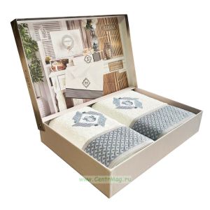 Набор махровых полотенец Rebeka в кейсе, белый, голубая вышивка