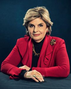 Глория Оллред. Портрет